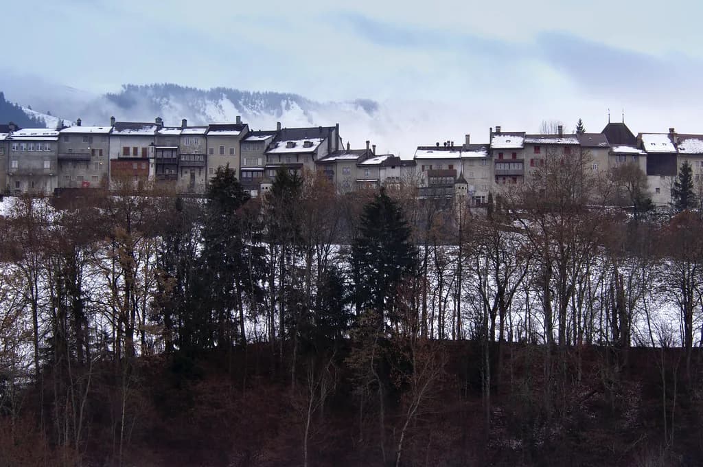 Best Swiss Chocolate in Switzerland: Brands and Tours Guide
