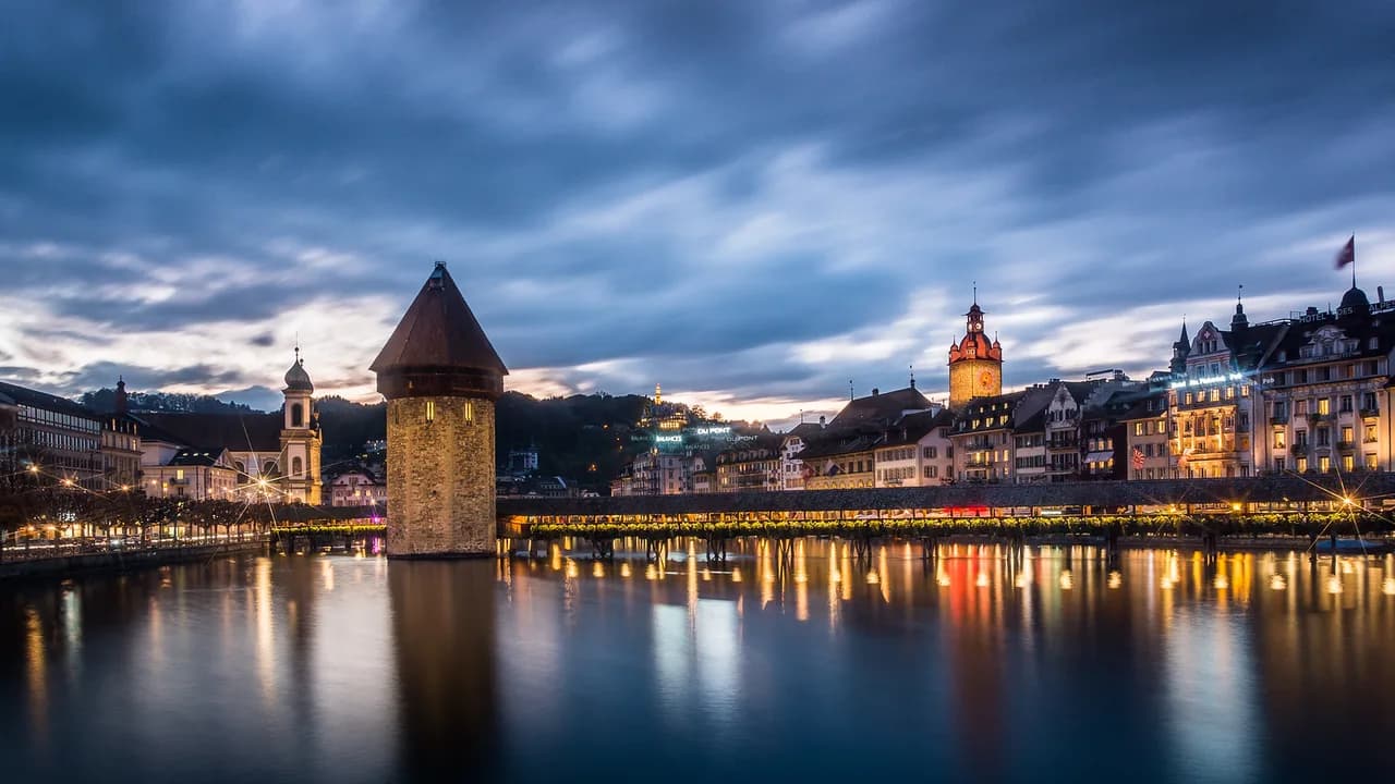 Chapel Bridge Lucerne: Kapellbrücke & Wasserturm Guide