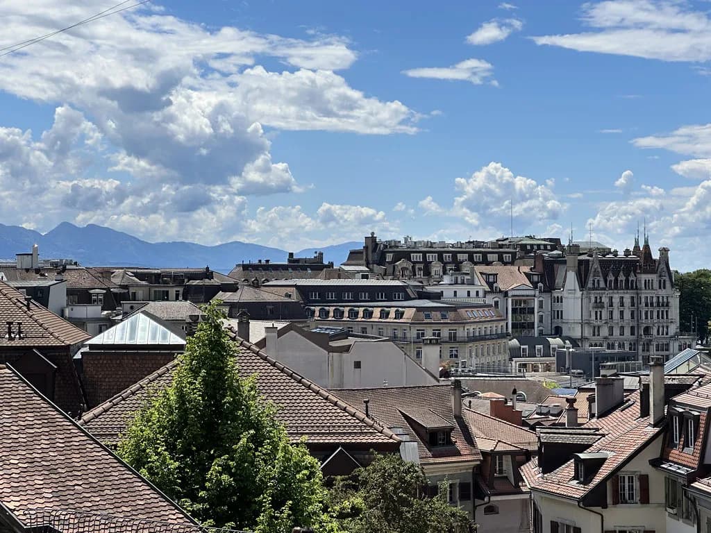 Escaliers du Marché Lausanne: Cathedral Stairs Guide