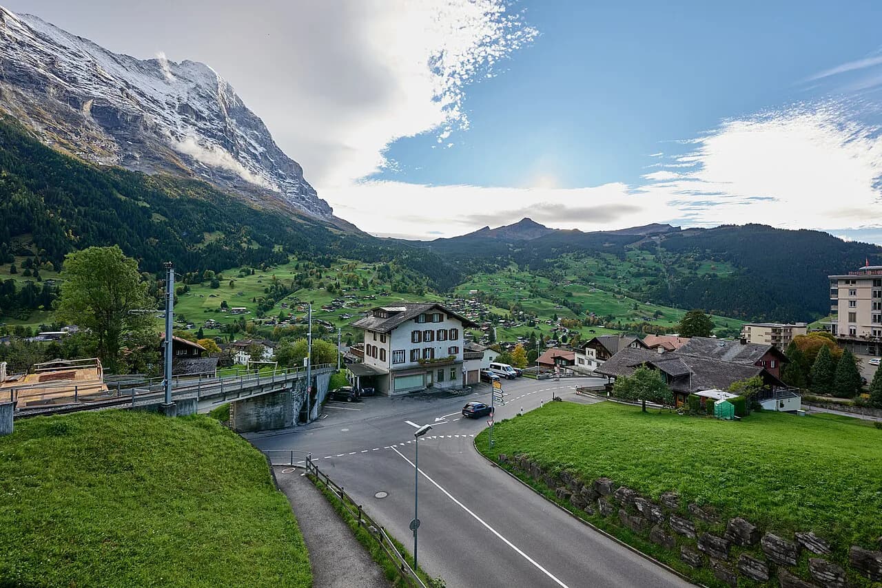 Grindelwald Attractions: 4 Visitor Guides