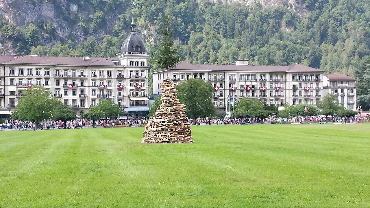 Interlaken Attractions: 8 Visitor Guides