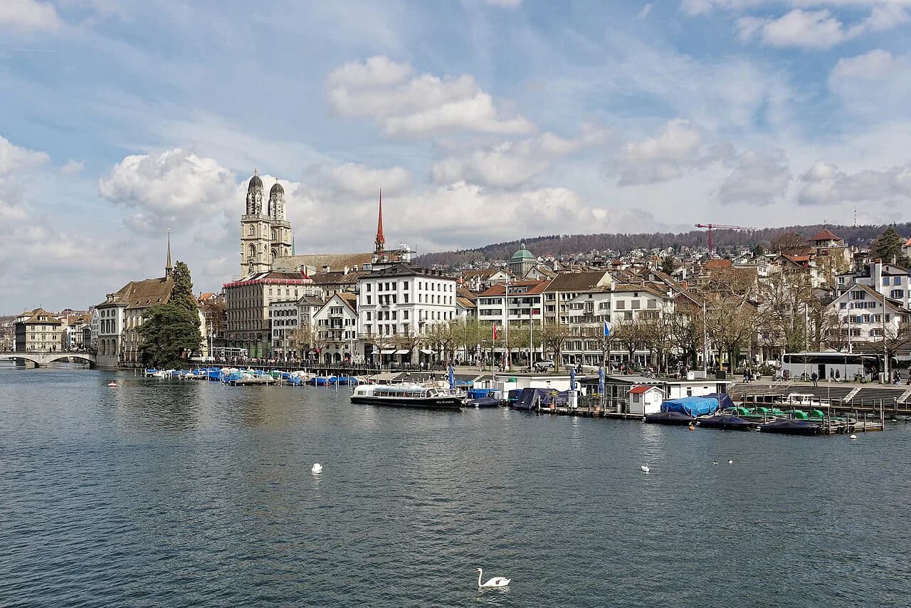 Zürich Attractions: 8 Visitor Guides