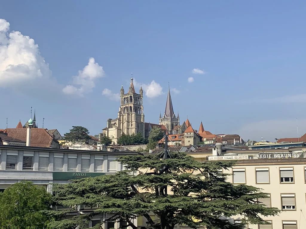 Lausanne Old Town: What to See in the Cité and Around It