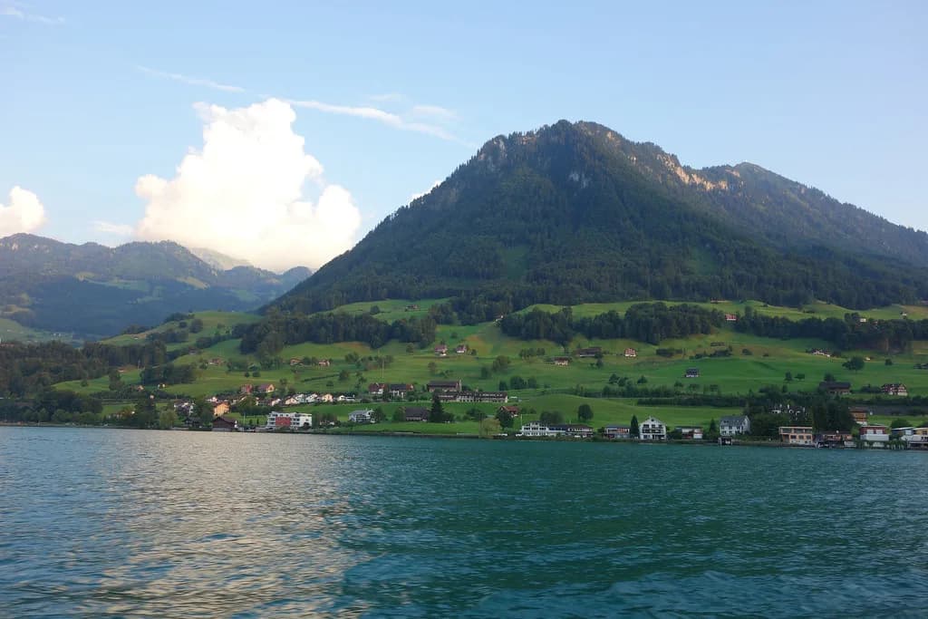 Lucerne in April: Weather, What's Open, and How to Plan