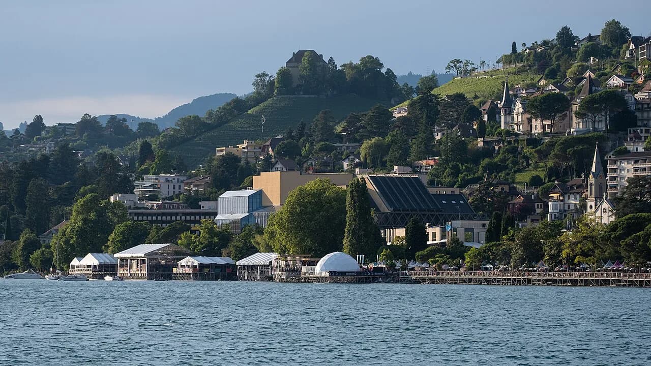 Montreux Centre: The Lakeside Town Core Explained