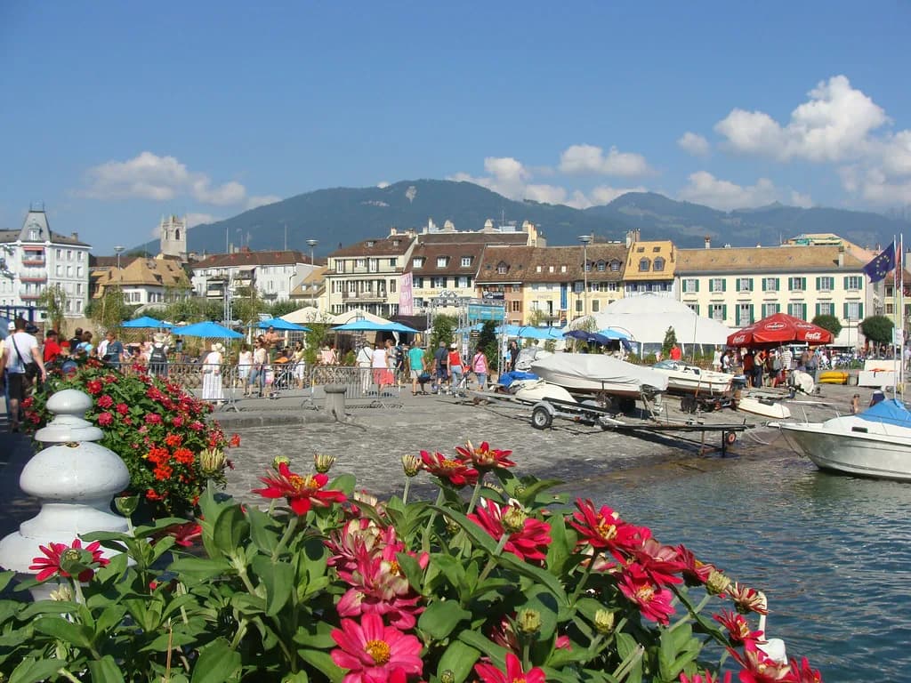 Place du Marché Vevey: Market Days, Layout and What to See