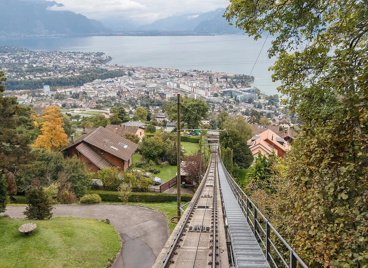 Vevey Funicular Guide: Mont-Pèlerin and Lavaux Views