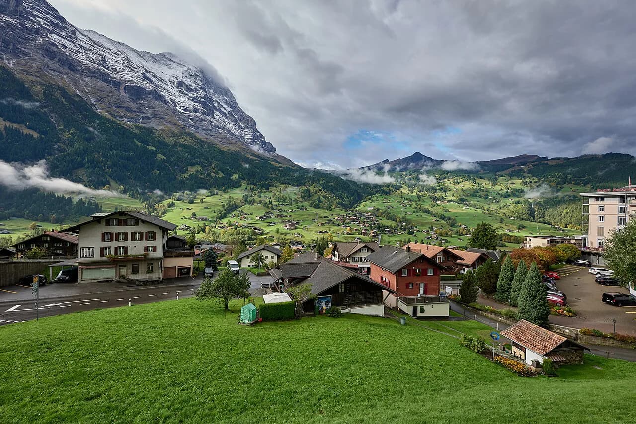 Grindelwald Village Center: What's in the Dorfstrasse Core