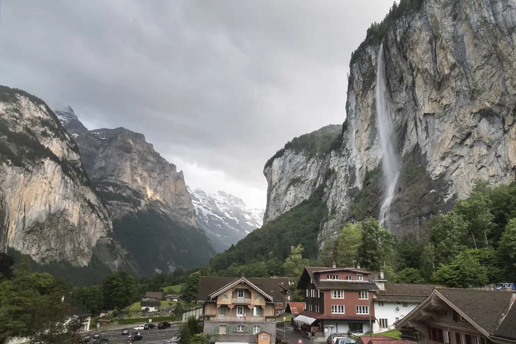 Where to Go in Switzerland: Cities, Lakes and Mountain Bases