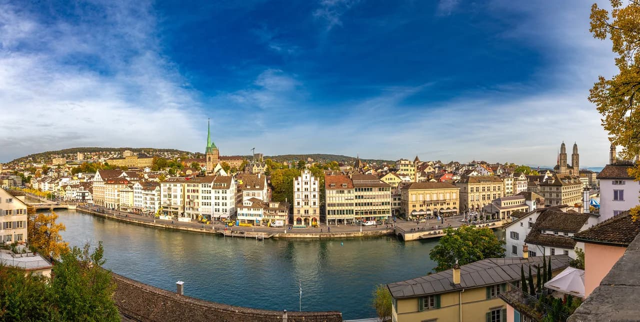 Zürich Old Town: What to See and How to Walk It