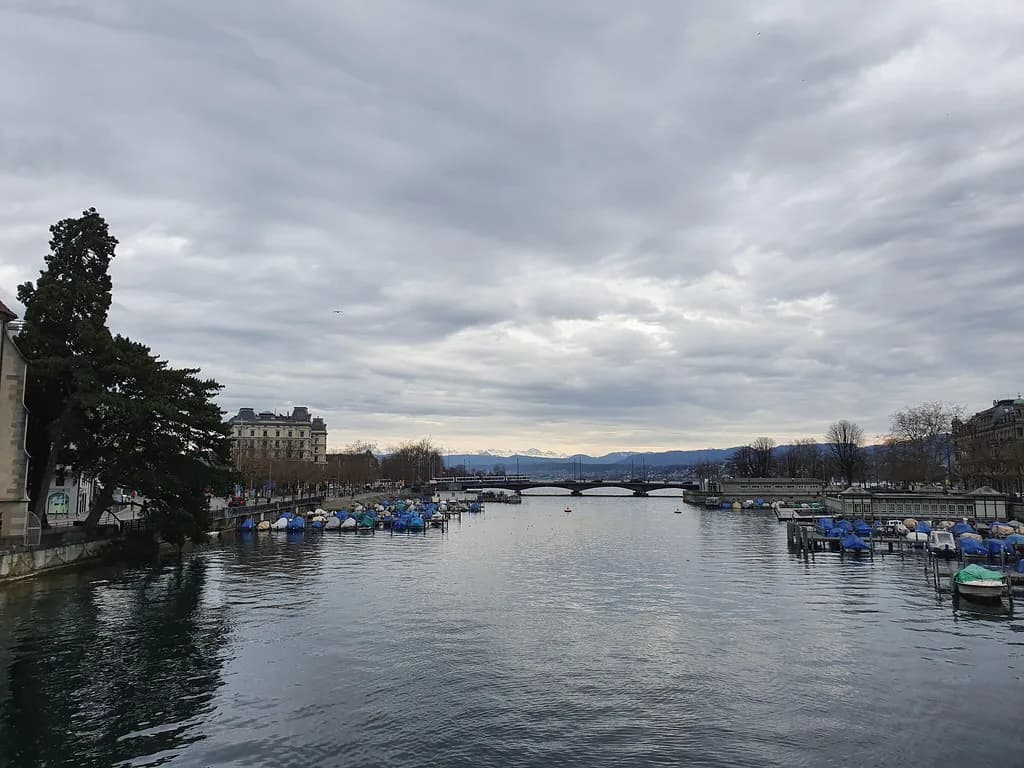 Zürich on a Budget: Free Sights, Passes and What Things Cost
