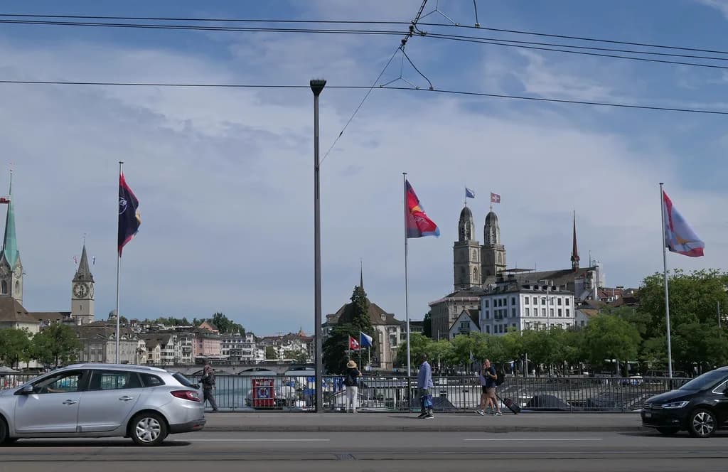 Grossmünster Zurich: Tower Climb, Tickets and What to See