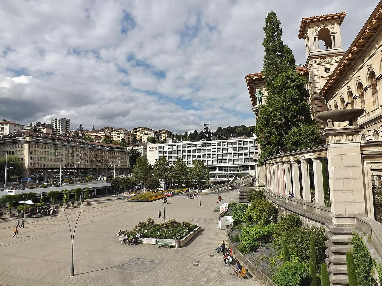 Place de la Riponne, Lausanne (août )