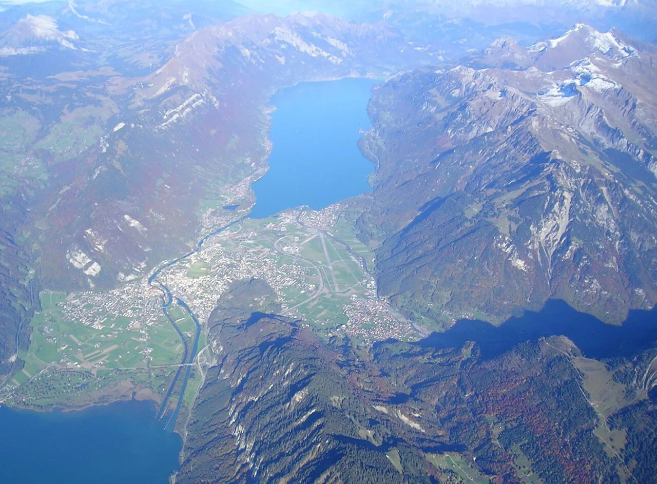 Interlaken aer (cropped)
