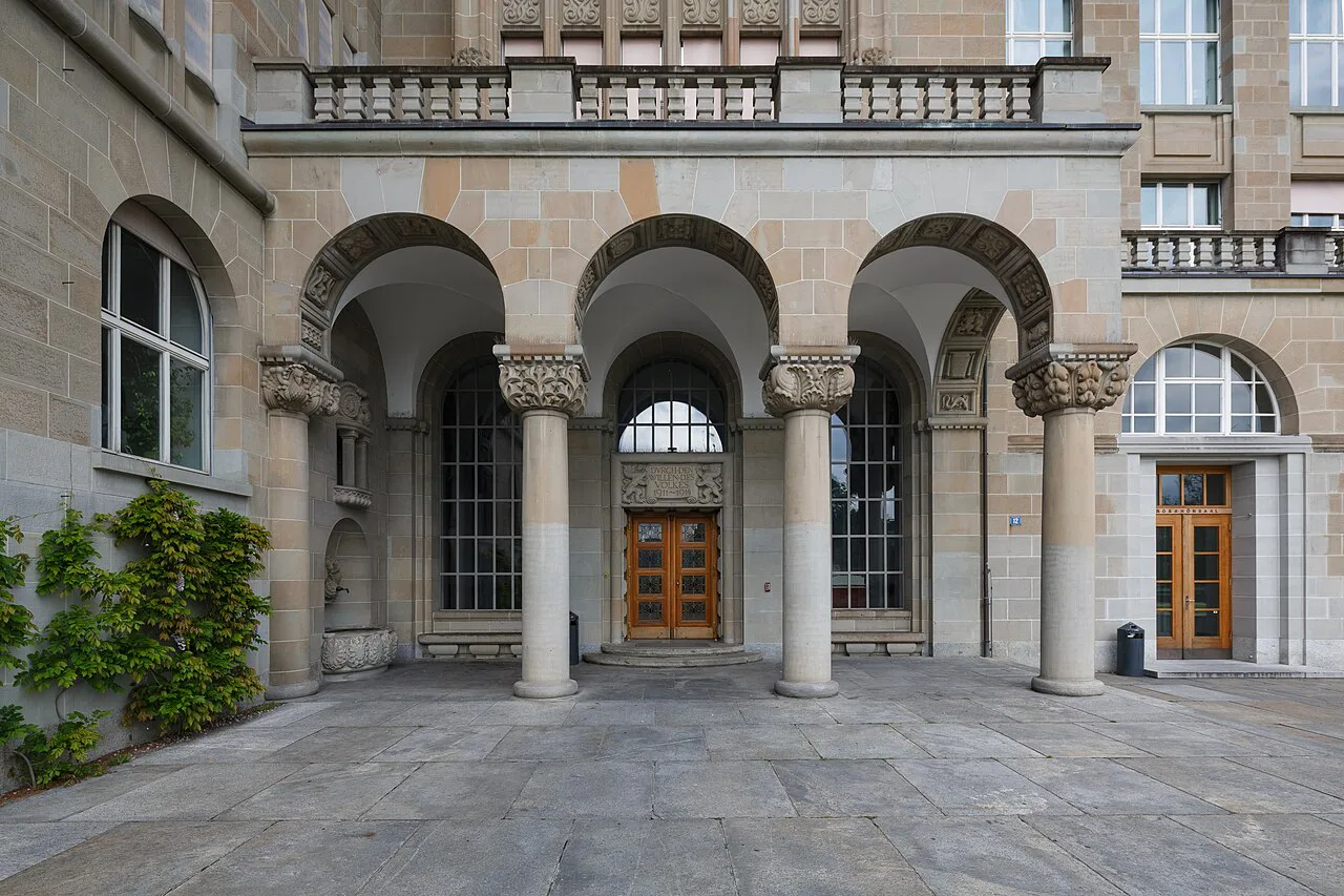 Zürich Switzerland-University-of-Zurich-Main-Building