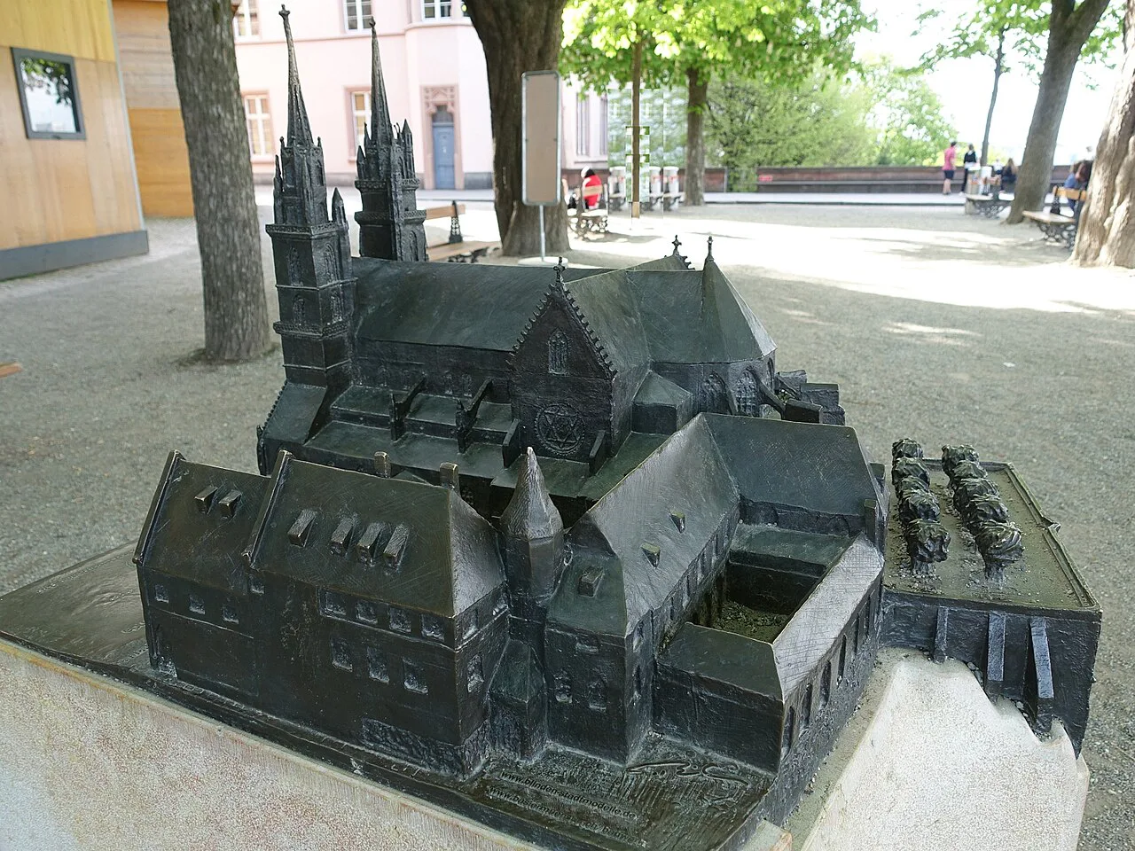 Modell des Basler Münsters für Blinde und Sehende, Basel