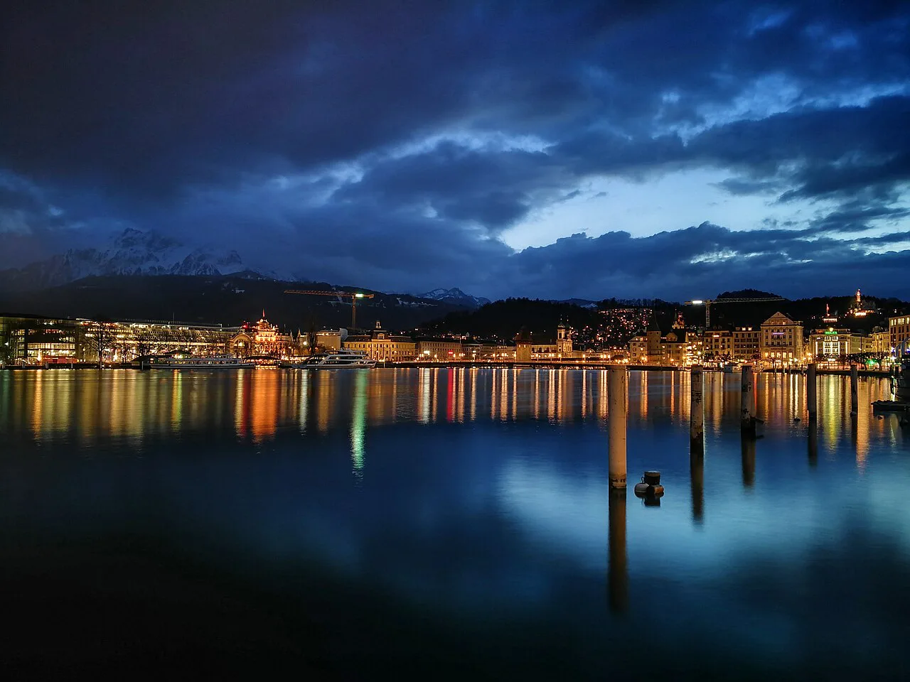 Lucerne at night