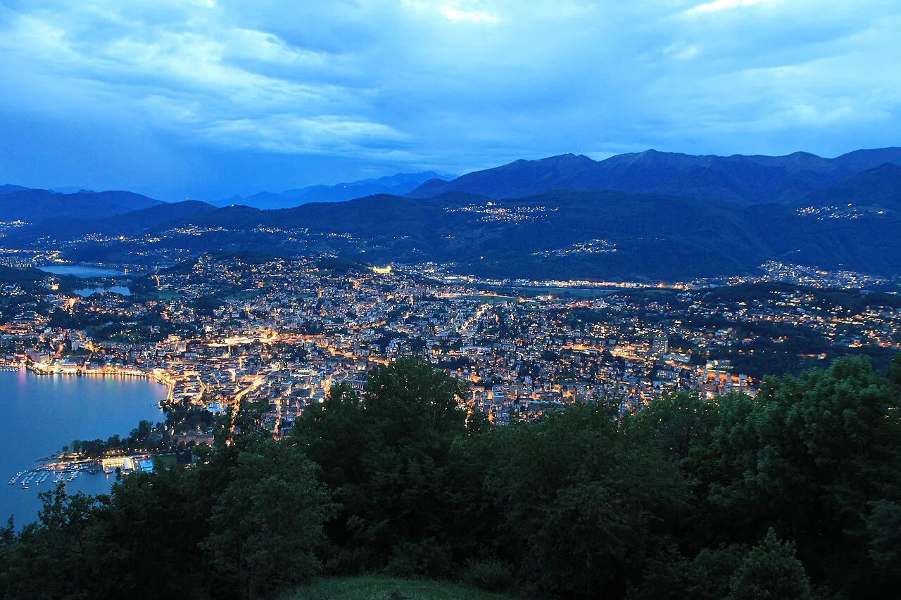 Night view of Lugano