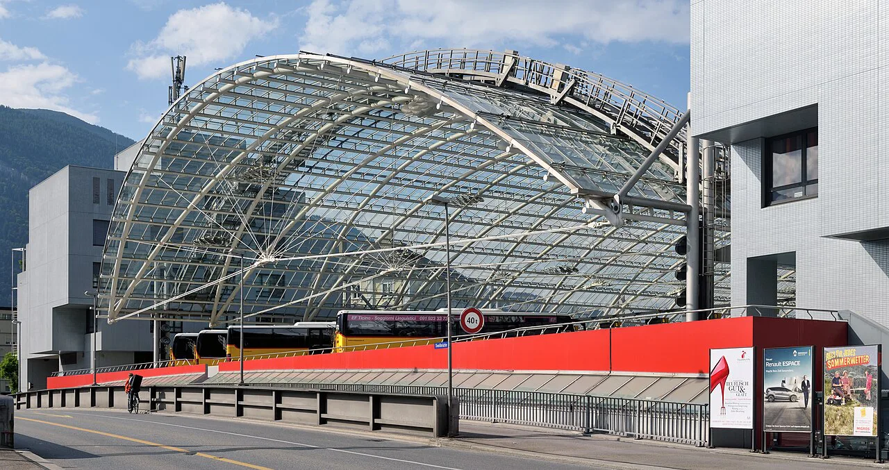 Chur Busbahnhof ext wide