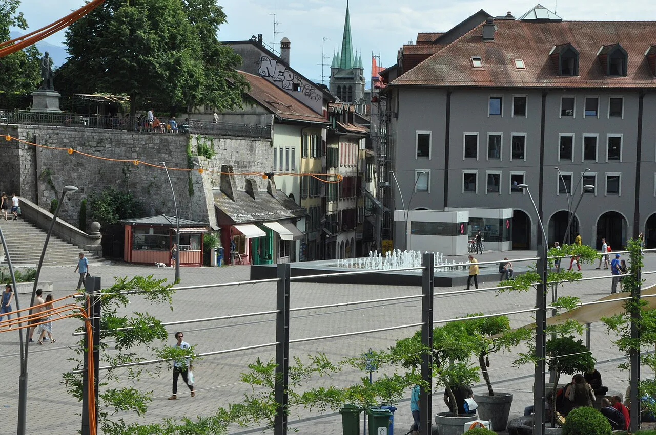 Place de la Riponne Rue Madeleine Lausanne