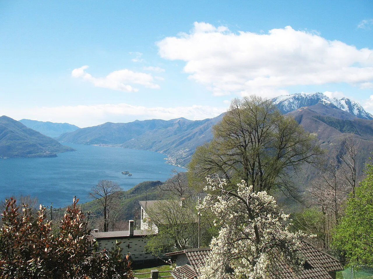 Lago Maggiore sopra Locarno