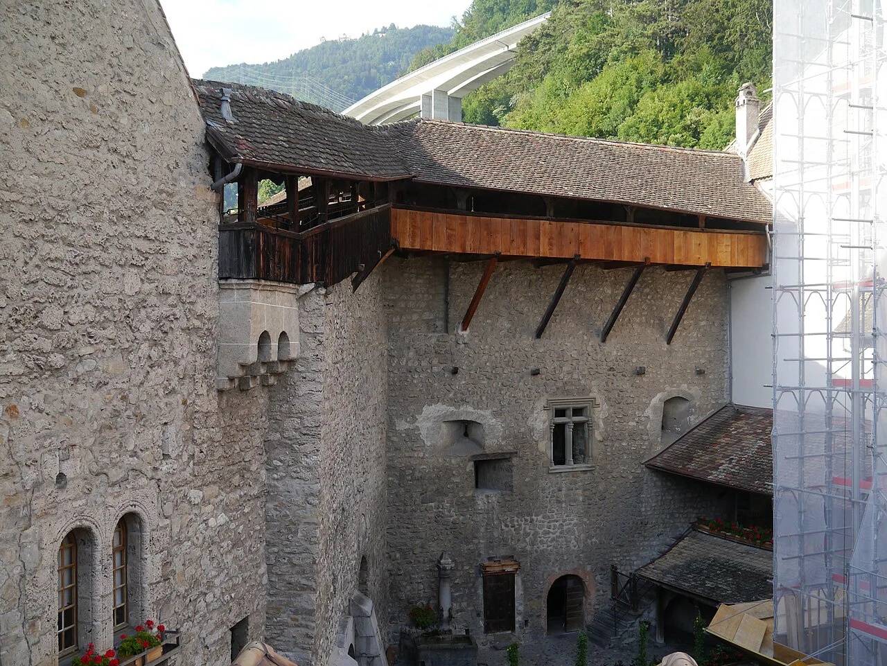Montreux Schloss Chillon Hof
