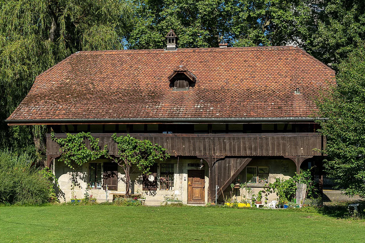 Buempliz-WH-beim-Schloss, Bern