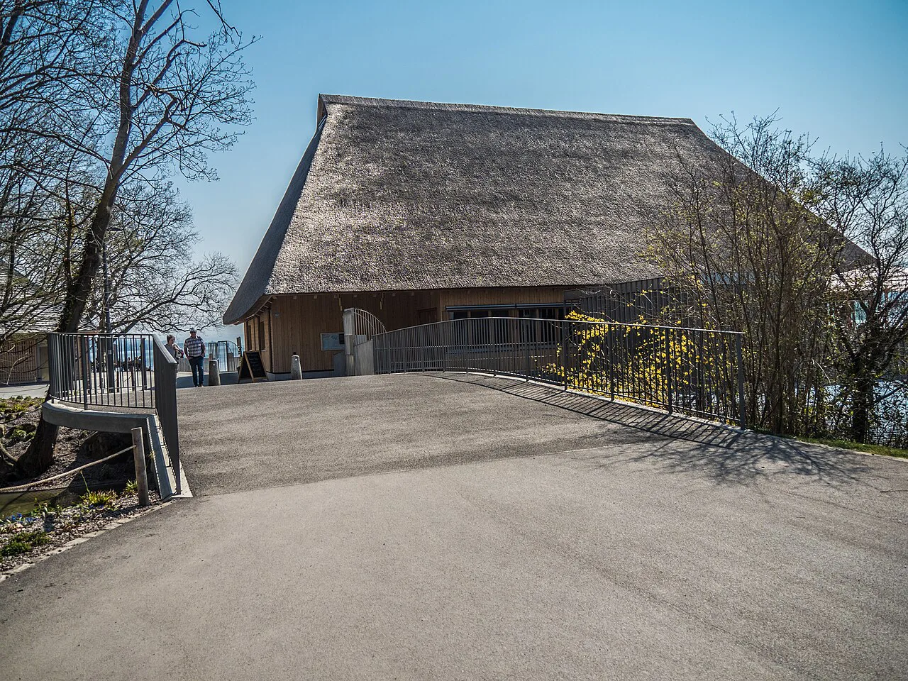 Zürichhorn Park-Brücke über Zürichsee Einlass, Zürich-Seefeld ZH