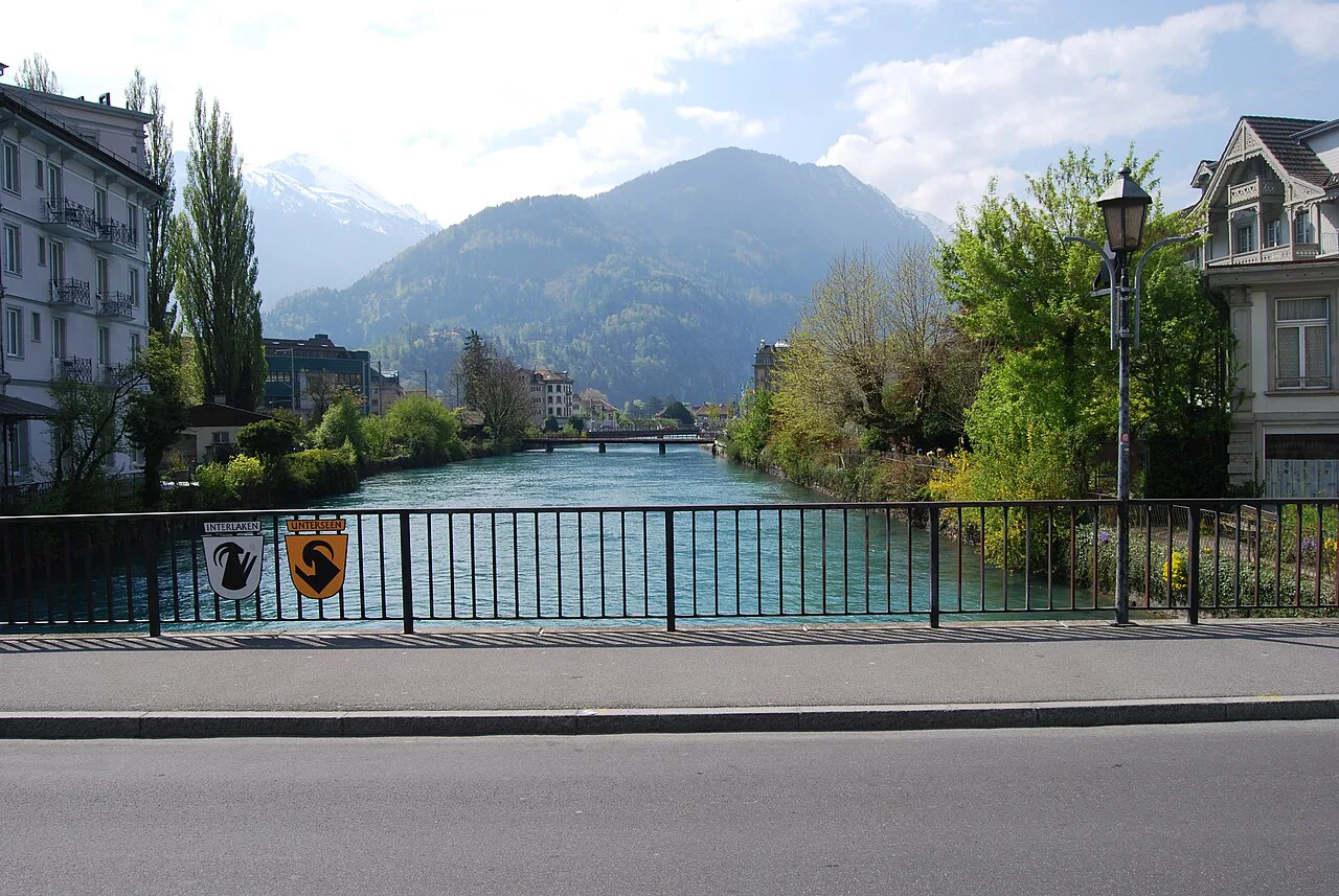 Aroponto inter Interlaken kaj Unterseen