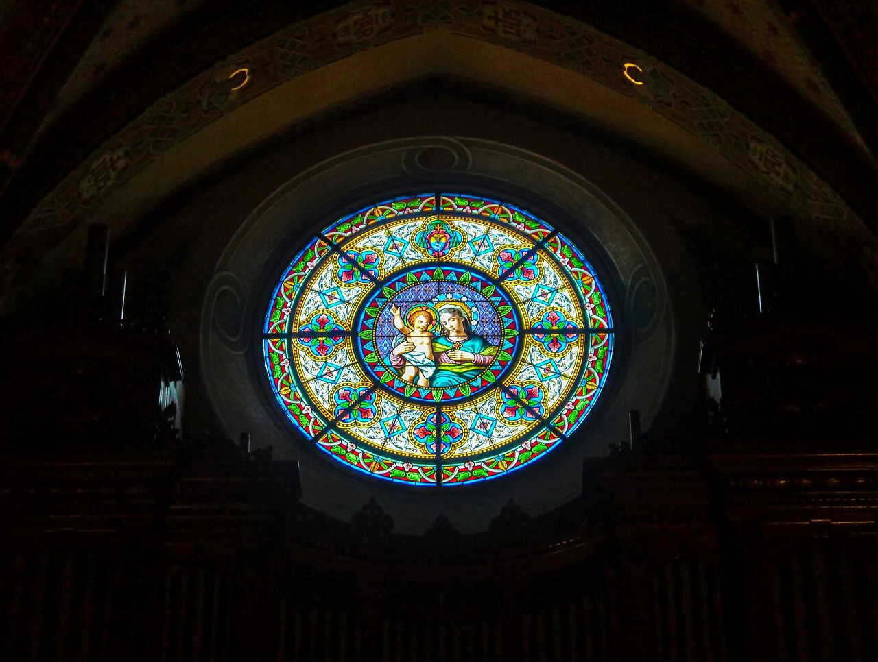 Lugano Cattedrale di San Lorenzo Interno Navata Rosone