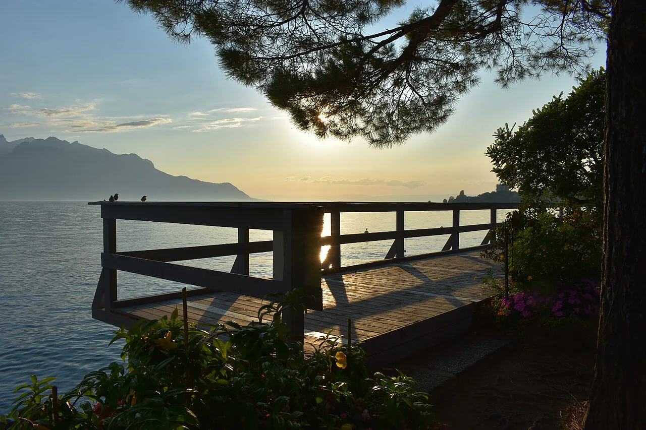 La Dolce Riviera wooden deck in Montreux