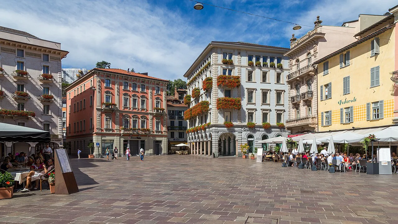 Piazza della Riforma a Lugano