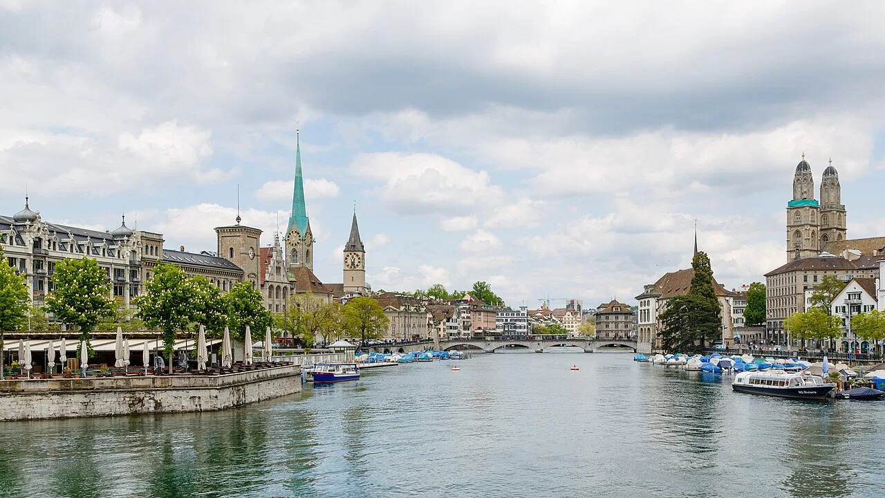 Zürich Switzerland-Citiview-from-Quai-Bridge